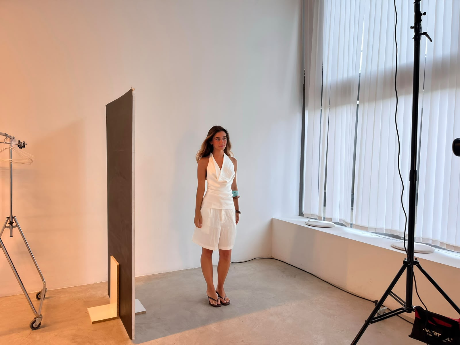 Look blanco — editorial